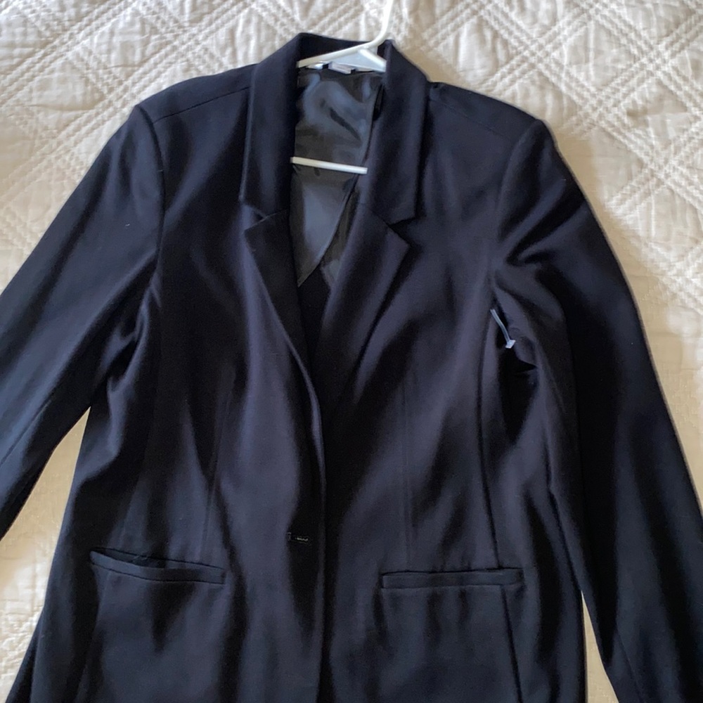 Women’s old navy mid length black blazer